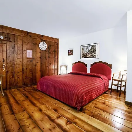 Al Nabuisson Bed & Breakfast *