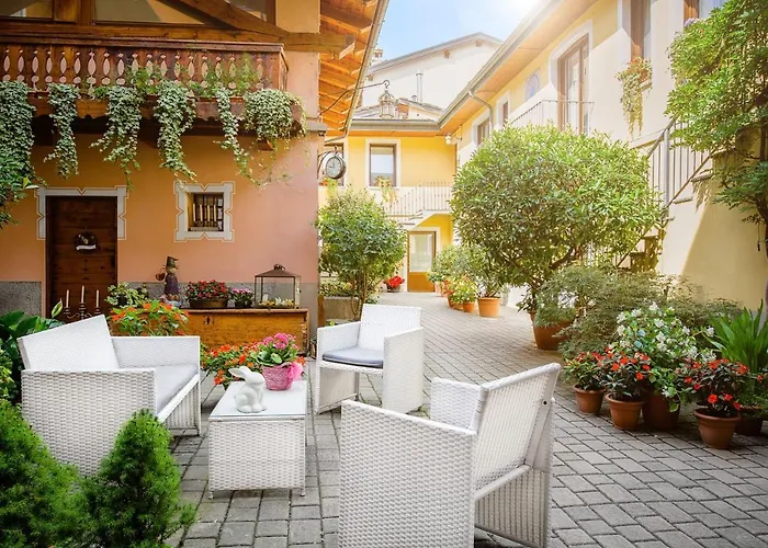 Al Nabuisson 住宿加早餐酒店 奥斯塔